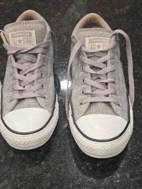 Converse Women's Size 10 All Star Low Top Sneakers - Gray